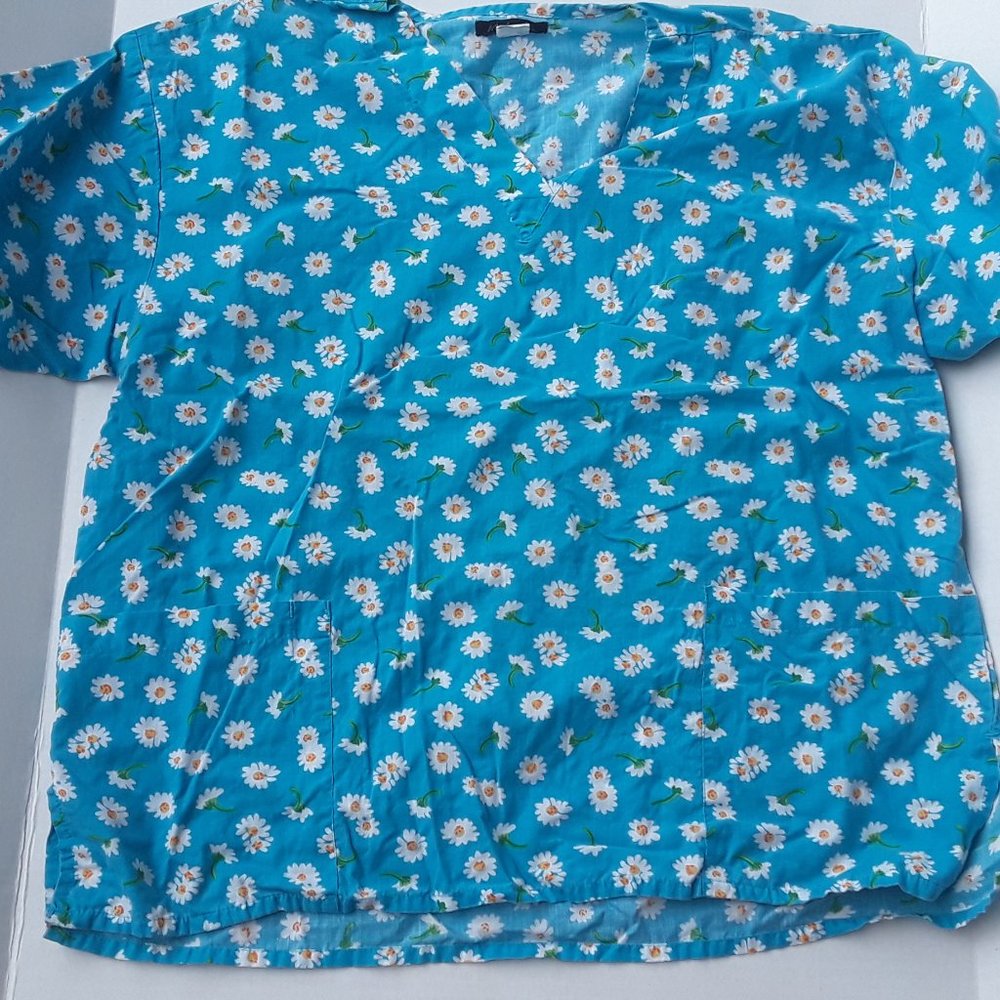 Michael blue scrubs top with daisy print size XL